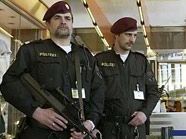Österreich lieferte einen deutschen Taliban aus. Österreich lieferte einen deutschen Taliban aus.