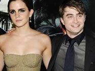 Harry Potter stellt sich im finalen Kampf seinem Erzfeind Harry Potter stellt sich im finalen Kampf seinem Erzfeind