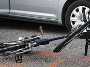 Der 44-jährige Radfahrer starb an den Folgen des Unfalls. (Symbolbild) Der 44-jährige Radfahrer starb an den Folgen des Unfalls. (Symbolbild)
