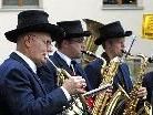 Die Harmoniemusik Tschagguns spielte unter unter Leitung ihres Obmannes und früheren Kapellmeisters David Bitschnau auf. Die Harmoniemusik Tschagguns spielte unter unter Leitung ihres Obmannes und früheren Kapellmeisters David Bitschnau auf.