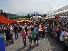 Der Klauser Dorf  und Bauernmarkt lockte die Besucher in Massen. Der Klauser Dorf  und Bauernmarkt lockte die Besucher in Massen.