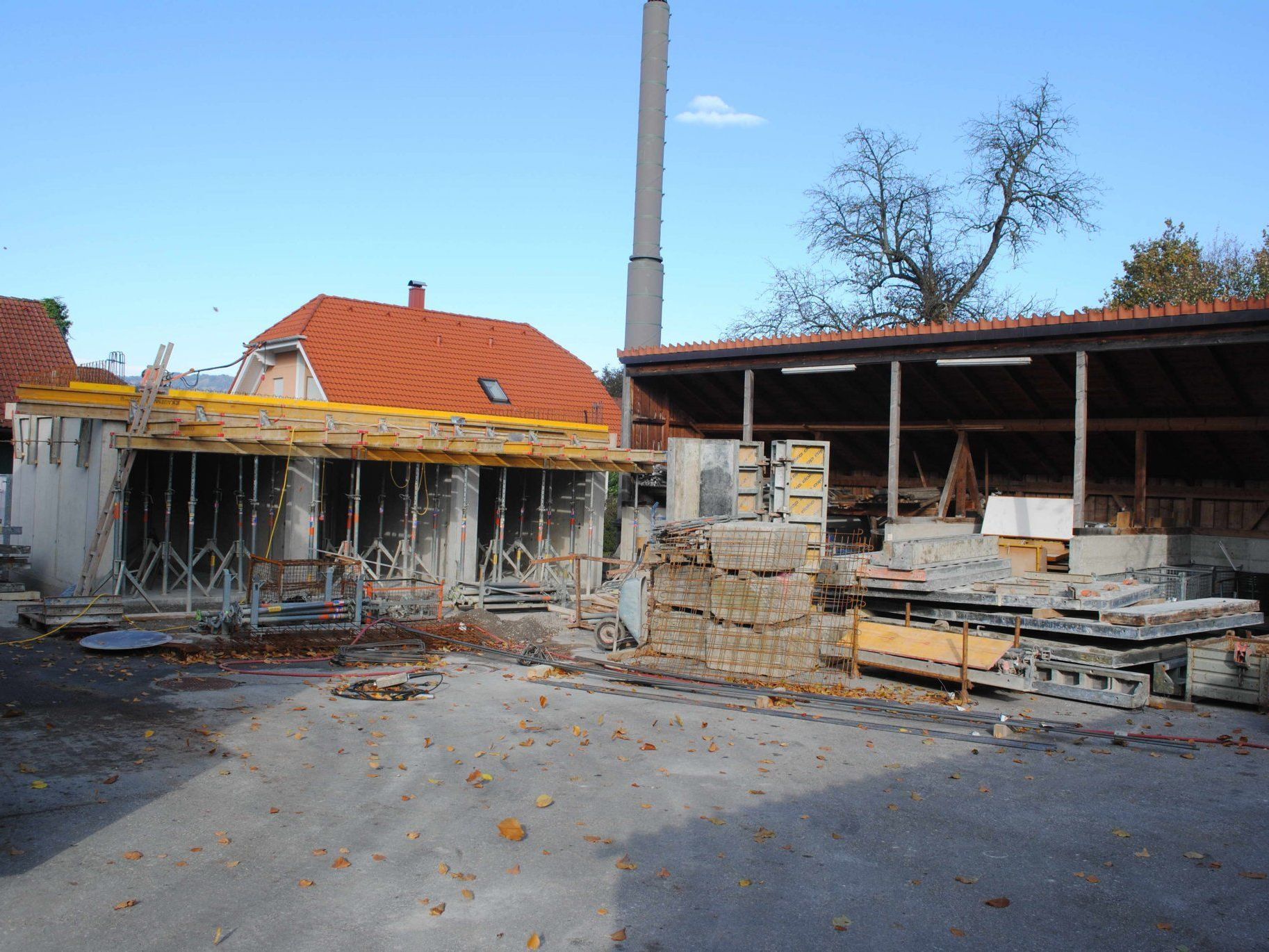 Die Bauarbeiten für die Bauhoferweiterung haben bereits begonnen. Die Bauarbeiten für die Bauhoferweiterung haben bereits begonnen.