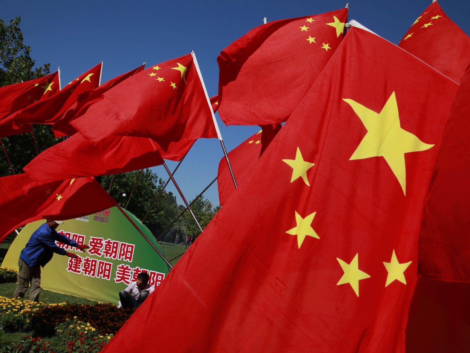 Unter gutem Stern: China soll Europa retten helfen. Unter gutem Stern: China soll Europa retten helfen.