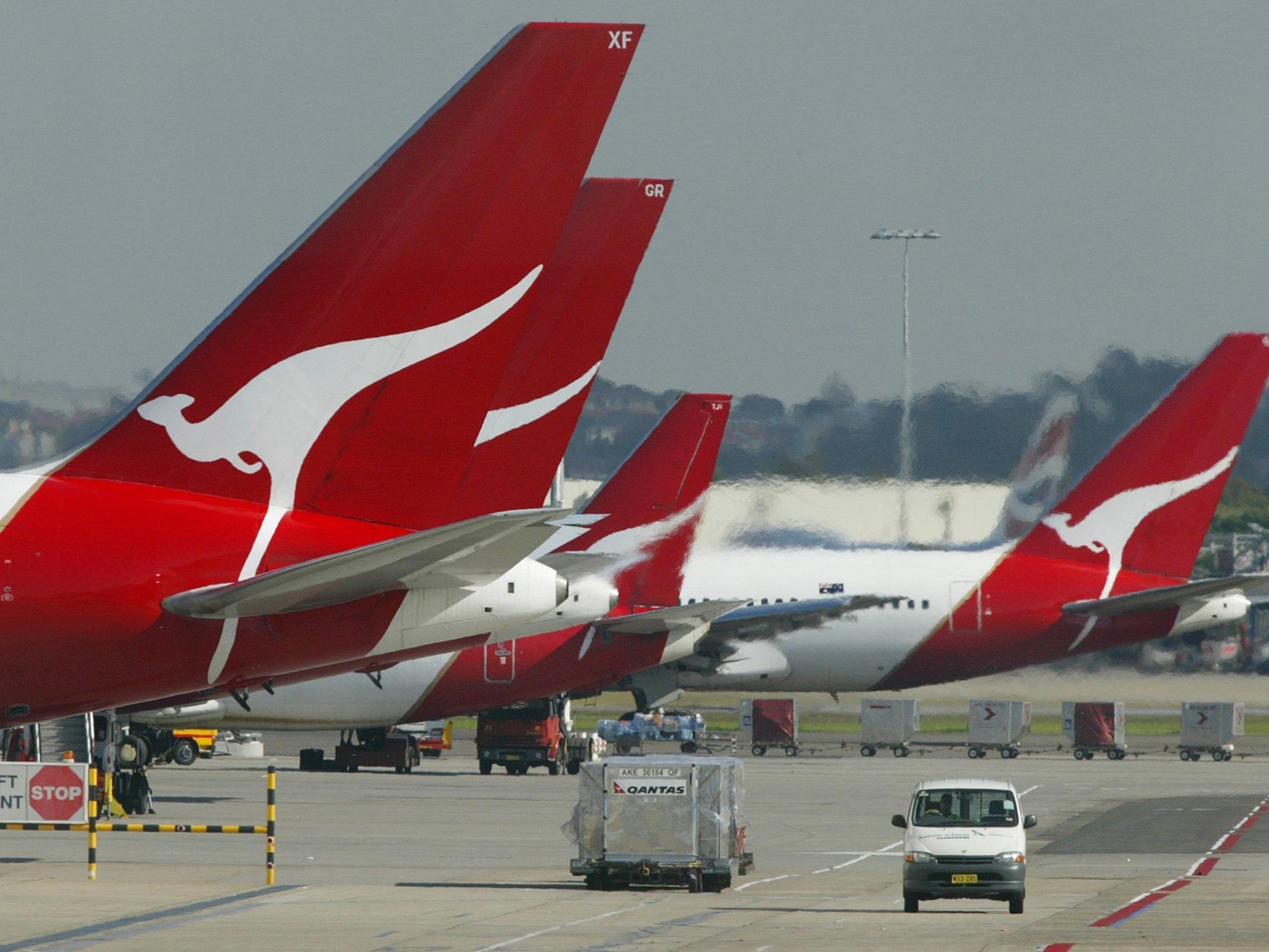 Qantas stellte am Samstag ohne Vorwarnung und mit sofortiger Wirkung den gesamten Flugbetrieb ein