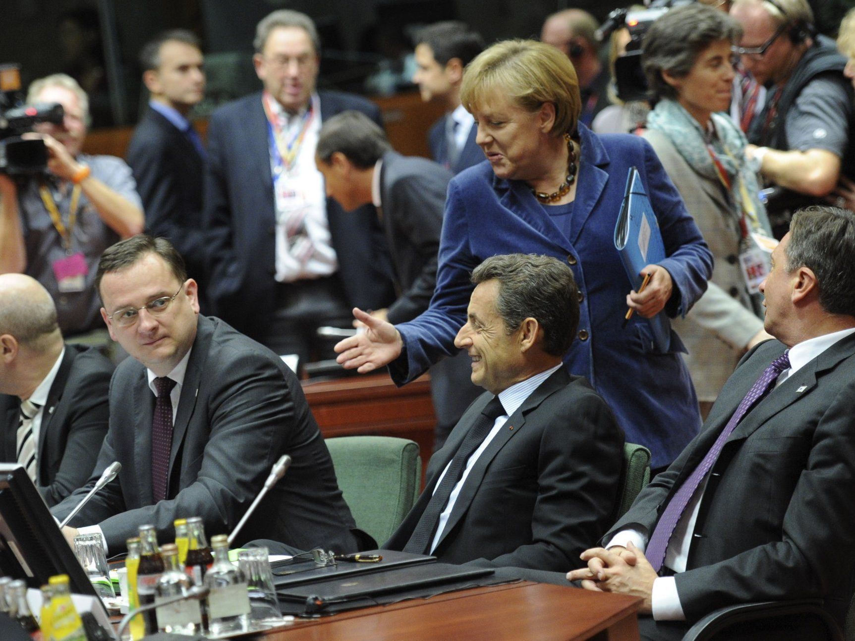 Nach dem Euro-Gipfel: Der Fahrplan bis 2020. Nach dem Euro-Gipfel: Der Fahrplan bis 2020.