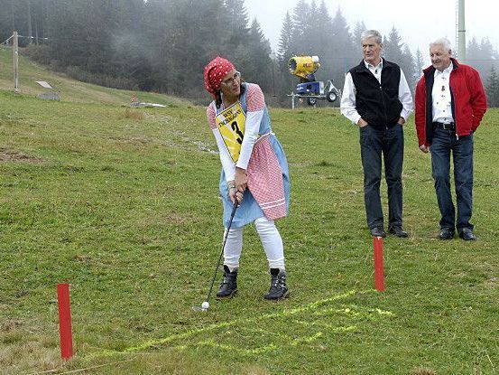 Die 3. Golmer Cross Golf Charity findet am Samstag, dem 8. Oktober 2011 statt. Die 3. Golmer Cross Golf Charity findet am Samstag, dem 8. Oktober 2011 statt.