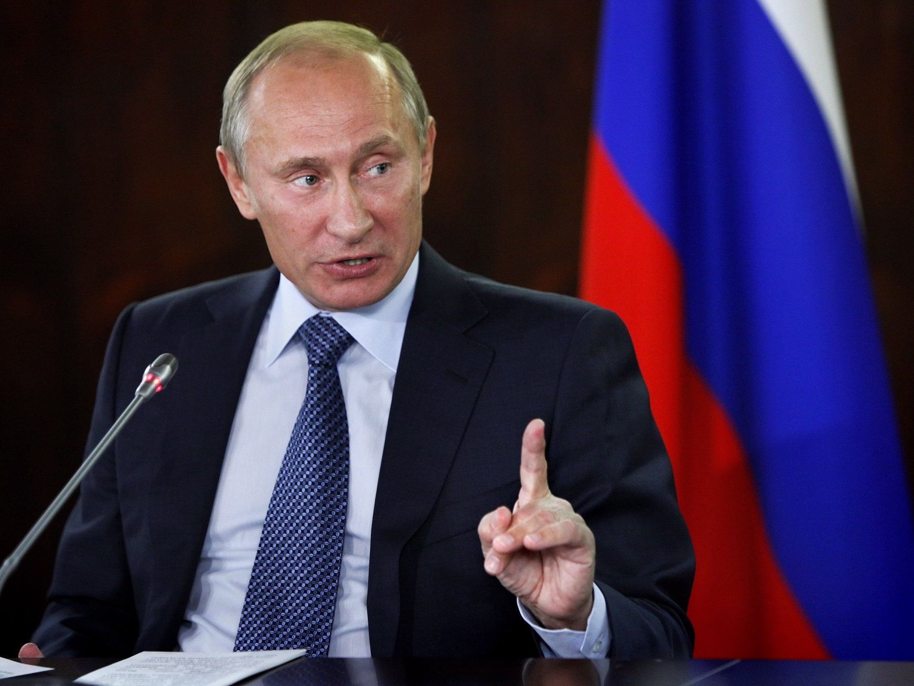 Putin will die "Eurasische Union" bis 2015 umsetzen. Putin will die "Eurasische Union" bis 2015 umsetzen.
