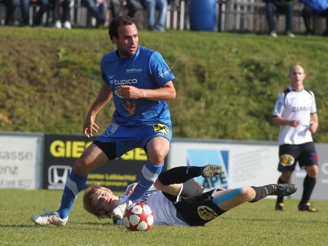 Pablo Chinchilla spielt mit Leader Lochau in Hohenems. Pablo Chinchilla spielt mit Leader Lochau in Hohenems.