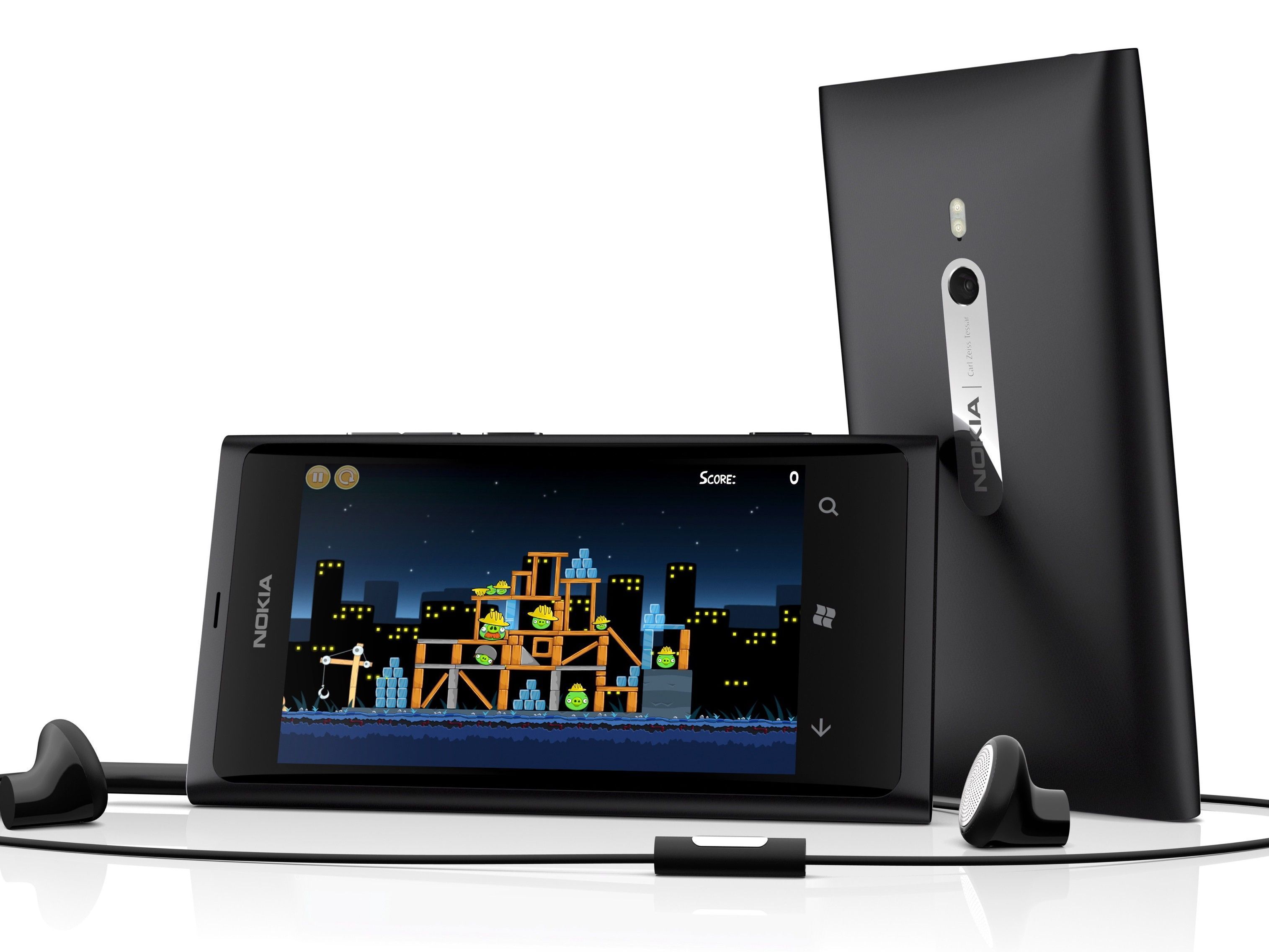 Mit dem Lumia 800 soll die Trendumkehr gelingen. Mit dem Lumia 800 soll die Trendumkehr gelingen.
