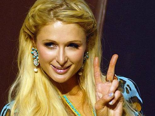 DJ David Guetta hat Gerüchte abgewehrt, dass er mit Paris Hilton eine Platte produziert. DJ David Guetta hat Gerüchte abgewehrt, dass er mit Paris Hilton eine Platte produziert.