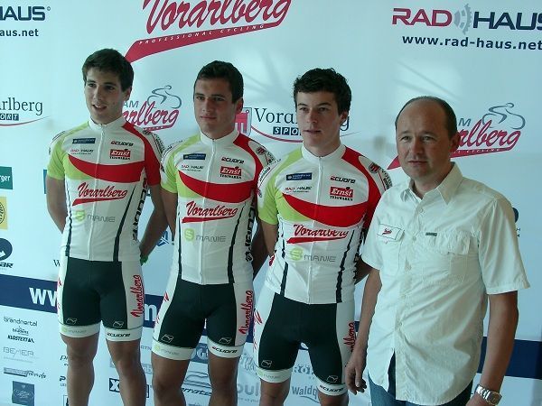 Dennis Wauch, Daniel Rinner, Tobias Jenny und GF-Thomas Kofler arbeiten nun zusammen. Dennis Wauch, Daniel Rinner, Tobias Jenny und GF-Thomas Kofler arbeiten nun zusammen.