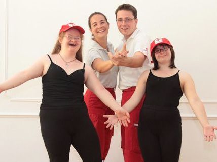Die Tänzer der "idance company" können den 1. Wiener Rotkreuzball kaum erwarten. Die Tänzer der "idance company" können den 1. Wiener Rotkreuzball kaum erwarten.