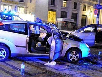Der Unfalllenker vom Samstag meldete sich bei der Polizei. Der Unfalllenker vom Samstag meldete sich bei der Polizei.