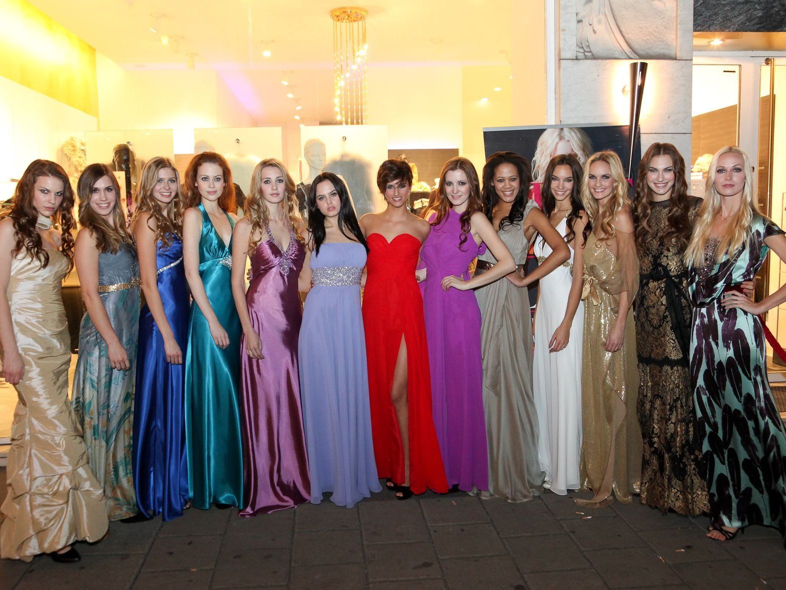 Alle Models, die beim Pre-Opening von Haute Couture Wien dabei waren. Alle Models, die beim Pre-Opening von Haute Couture Wien dabei waren.
