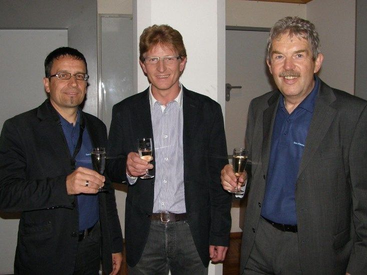 Peter Jäger (re.) und Stefan Fritz (li.) - im Bild mit BM Kleber - laden zu den Finanzgesprächen. Peter Jäger (re.) und Stefan Fritz (li.) - im Bild mit BM Kleber - laden zu den Finanzgesprächen.