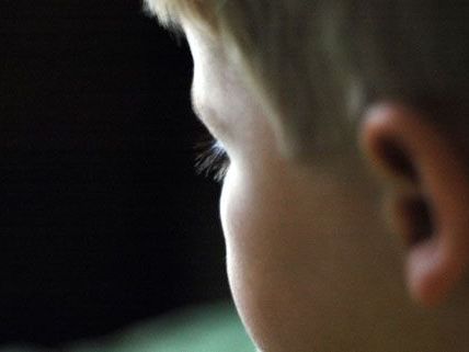 Polizist soll Kind unsittlich berührt haben Polizist soll Kind unsittlich berührt haben