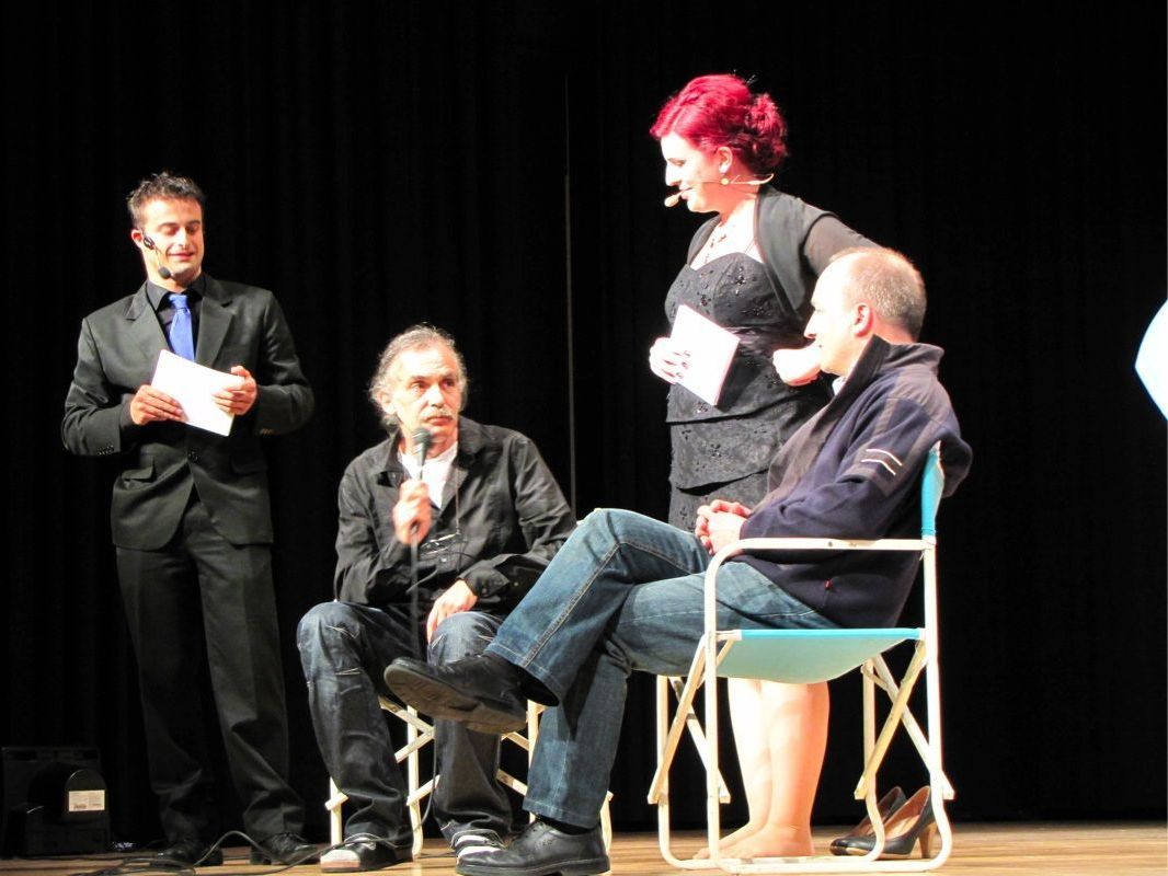 Wolfgang Tschallener und Werner Fischer standen den Moderatoren Silvia und Mario Rede und Antwort Wolfgang Tschallener und Werner Fischer standen den Moderatoren Silvia und Mario Rede und Antwort