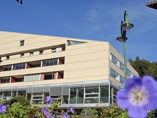 Die Sitzung wird im Sitzungssaal des Gemeindezentrums Tschagguns durchgeführt. Die Sitzung wird im Sitzungssaal des Gemeindezentrums Tschagguns durchgeführt.