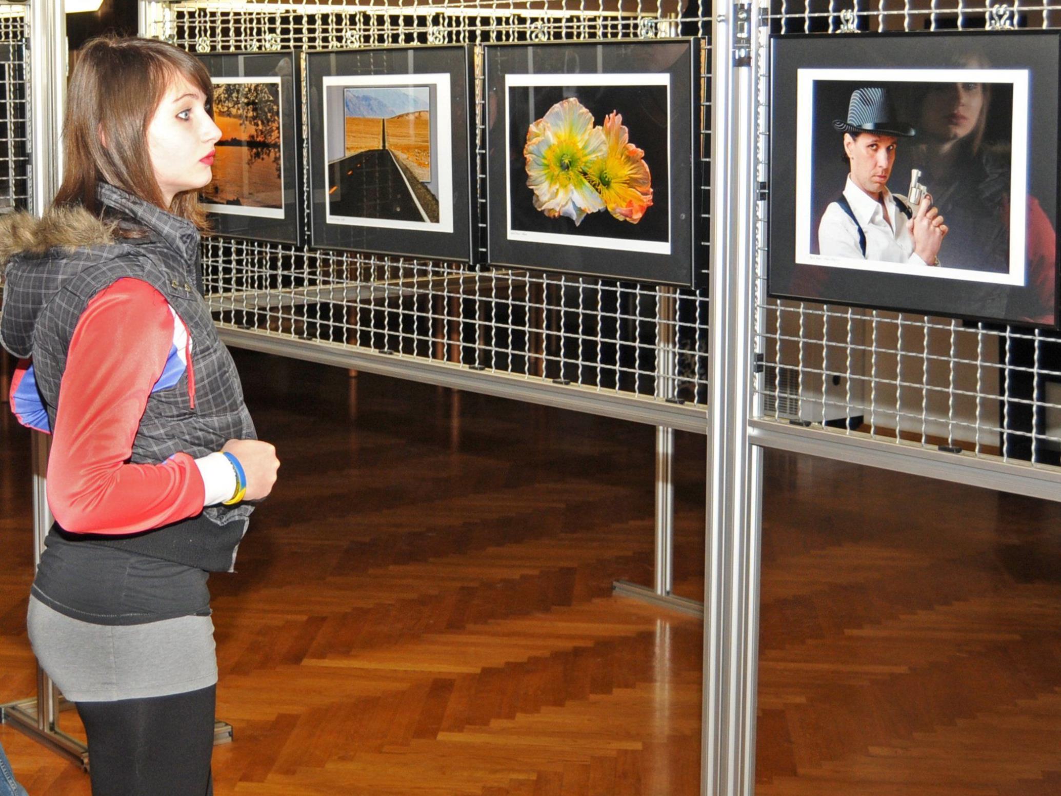 Fotoausstellung im Alemannensaal der Alten Schule in Höchst