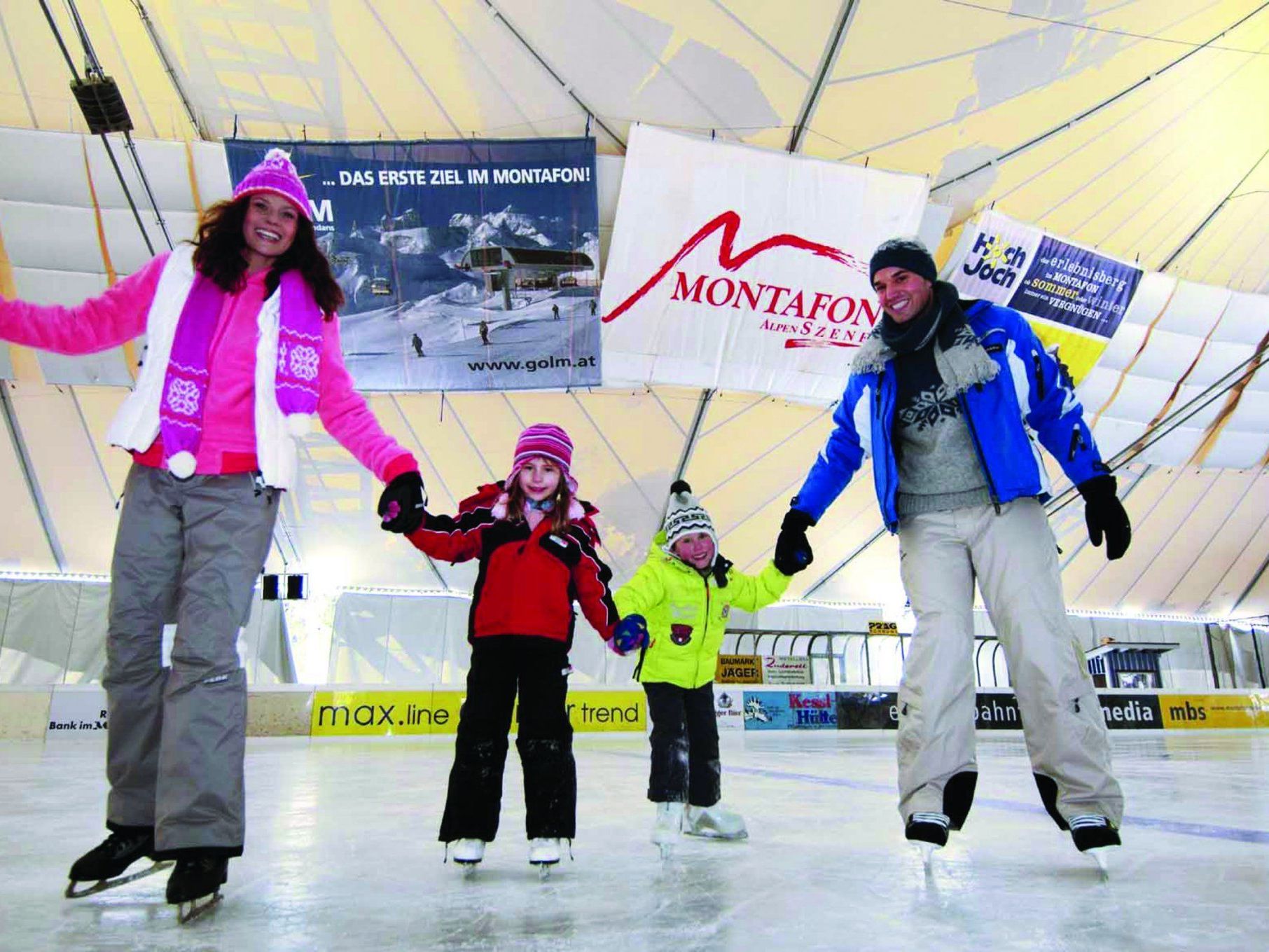 Kunsteisbahn Aktivpark Montafon Kunsteisbahn Aktivpark Montafon