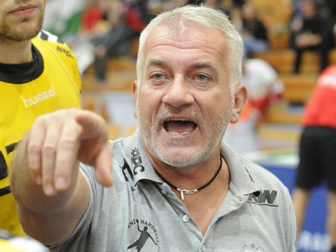 Da geht's lang! Bregenz-Coach Martin Liptak kennt den Weg zum Erfolg Da geht's lang! Bregenz-Coach Martin Liptak kennt den Weg zum Erfolg