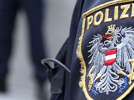 Die Polizei konnte den Räuber mit der Atrappe in Krems dingfest machen