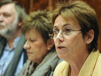 Die vierköpfige Wilhelminenberg-Kommission um Barbara Helige hat sich konstituiert Die vierköpfige Wilhelminenberg-Kommission um Barbara Helige hat sich konstituiert