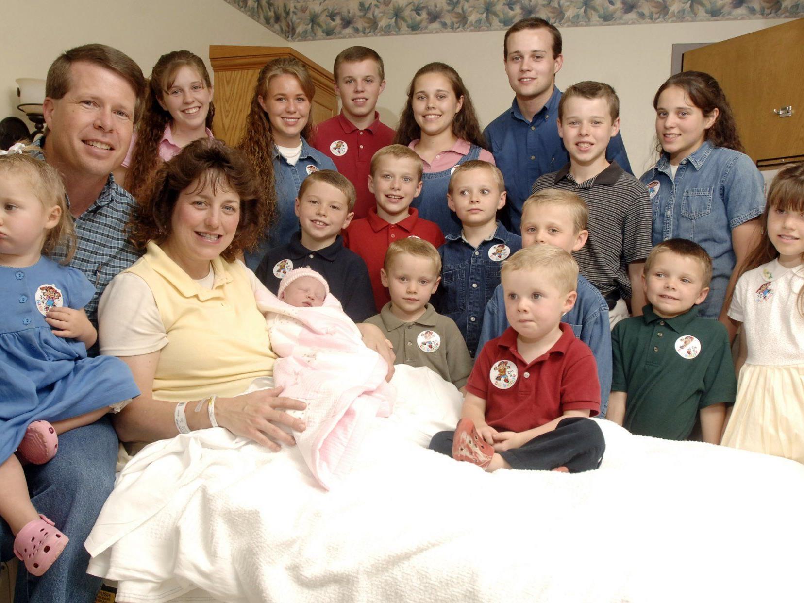 Michelle Duggar und Familie bei der Geburt ihres 17. Kindes