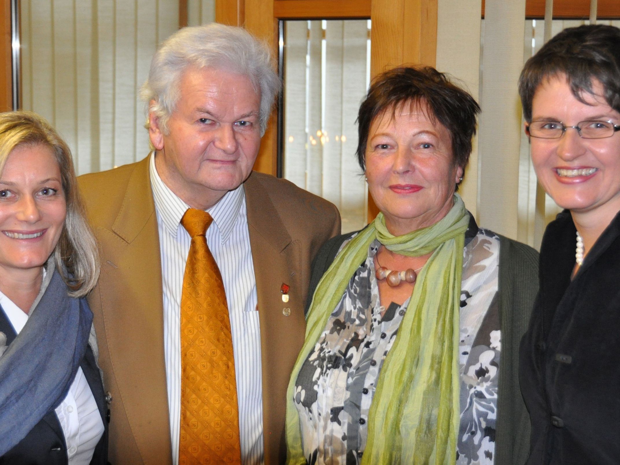 Carmen Ruepp, SR Adi Sögner, Monika Waibel und Barbara Fink (v.l.) Carmen Ruepp, SR Adi Sögner, Monika Waibel und Barbara Fink (v.l.)