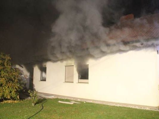 Ein explodierter Fernseher verursachte einen Wohnungsbrand.