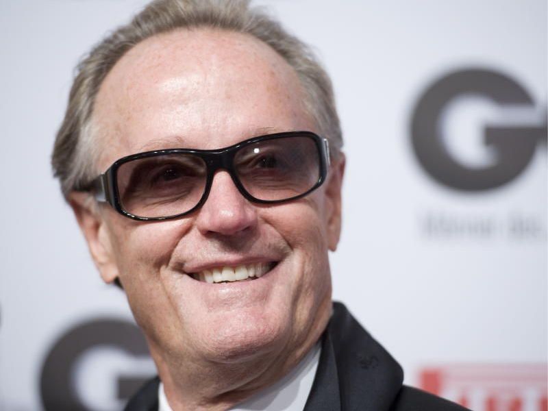 Peter Fonda 2011 bei der Verleihung des GQ-Männer-Preises. Peter Fonda 2011 bei der Verleihung des GQ-Männer-Preises.