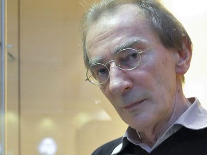 Ludwig Hirsch starb im Alter von 65 Jahren im Wiener Wilhelminenspital. Ludwig Hirsch starb im Alter von 65 Jahren im Wiener Wilhelminenspital.