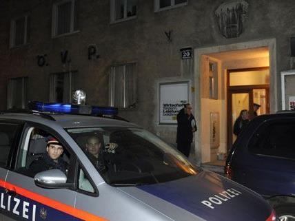 Die 85-Jährige wurde in ihrer Wohnung in Wien-Leopoldstadt mit ihren Krücken erschlagen.