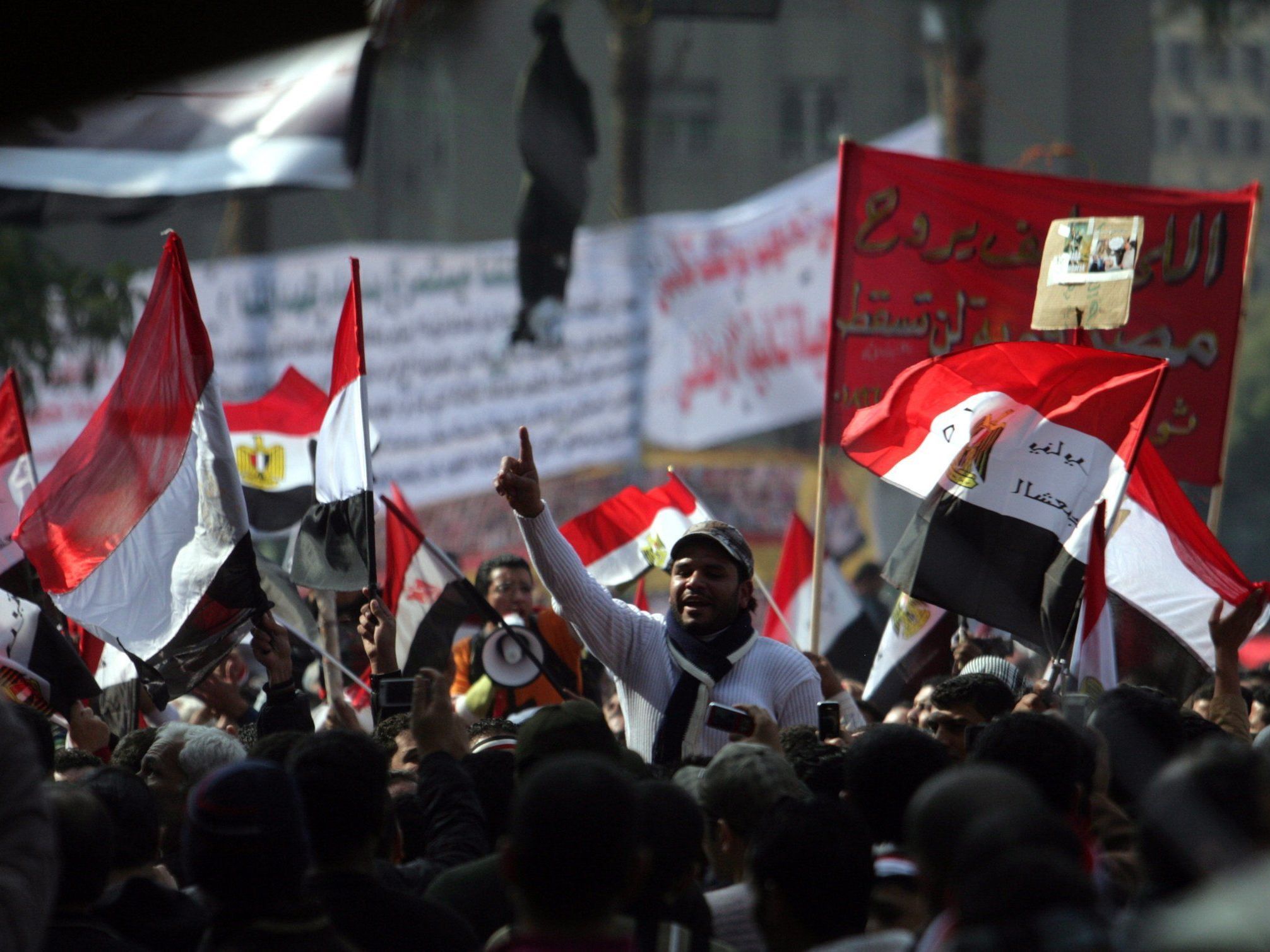 Unter dem Motto "Die letzte Chance" finden neue Proteste in Kairo statt. Unter dem Motto "Die letzte Chance" finden neue Proteste in Kairo statt.