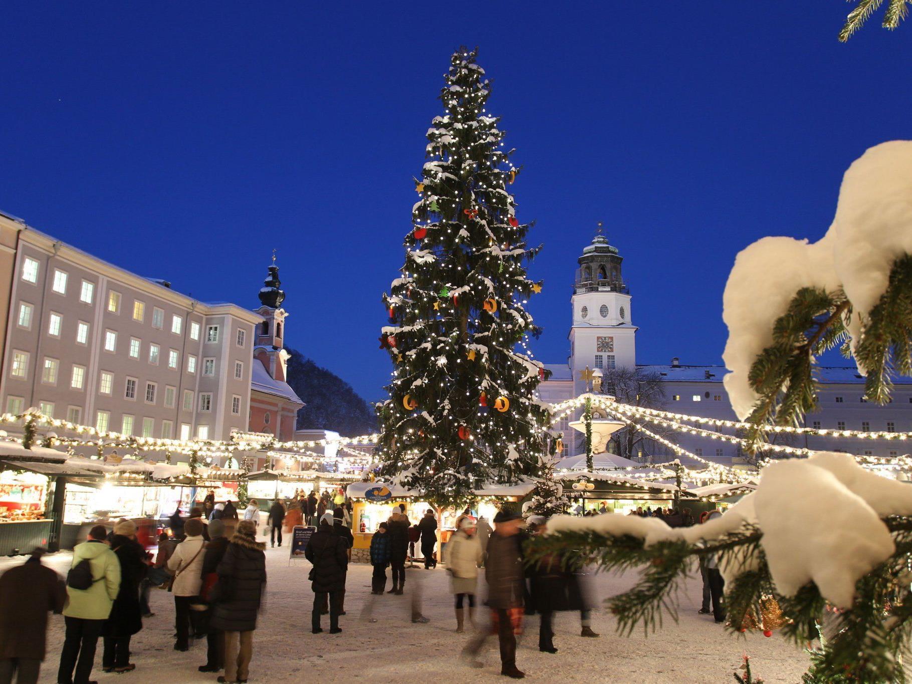 Der Weihnachtsmarkt in der Salzburger Altstadt.