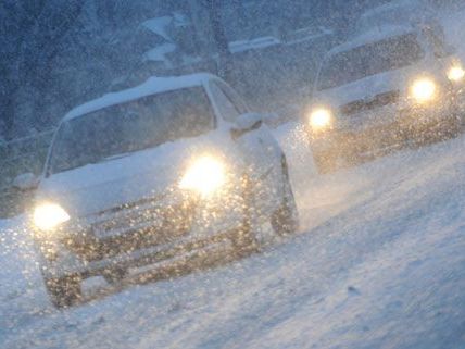 Schnee sorgt für Probleme in Österreich Schnee sorgt für Probleme in Österreich