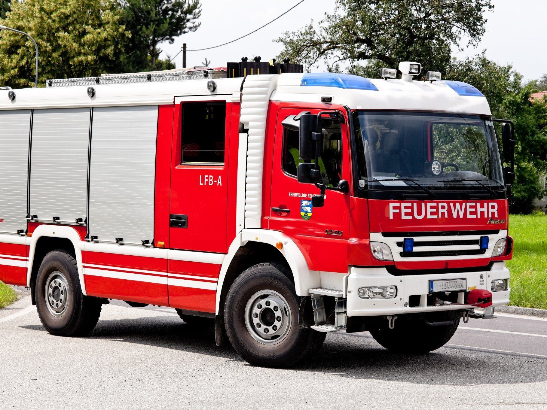 Keine Ruhe hatte die Feuerwehr in der Nacht auf den 2. Weihnachtsfeiertag Keine Ruhe hatte die Feuerwehr in der Nacht auf den 2. Weihnachtsfeiertag