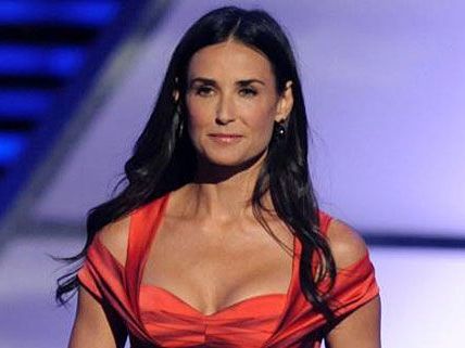 Demi Moore kann nach der schmerzlichen Trennung scheinbar wieder lachen Demi Moore kann nach der schmerzlichen Trennung scheinbar wieder lachen