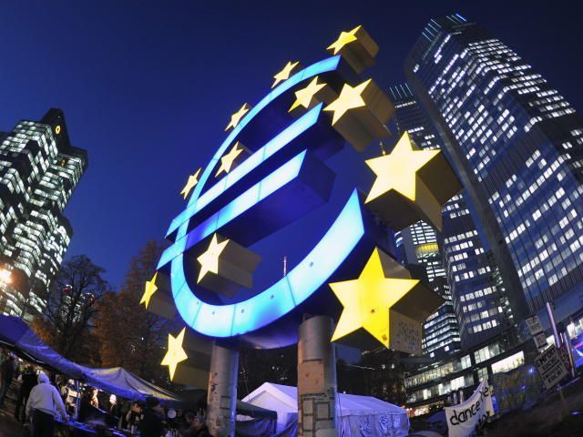 Gemeinsamer weltweiter Notenbank-Feuerwehreinsatz erinnert an schlimmste Zeiten der Finanzkrise Gemeinsamer weltweiter Notenbank-Feuerwehreinsatz erinnert an schlimmste Zeiten der Finanzkrise