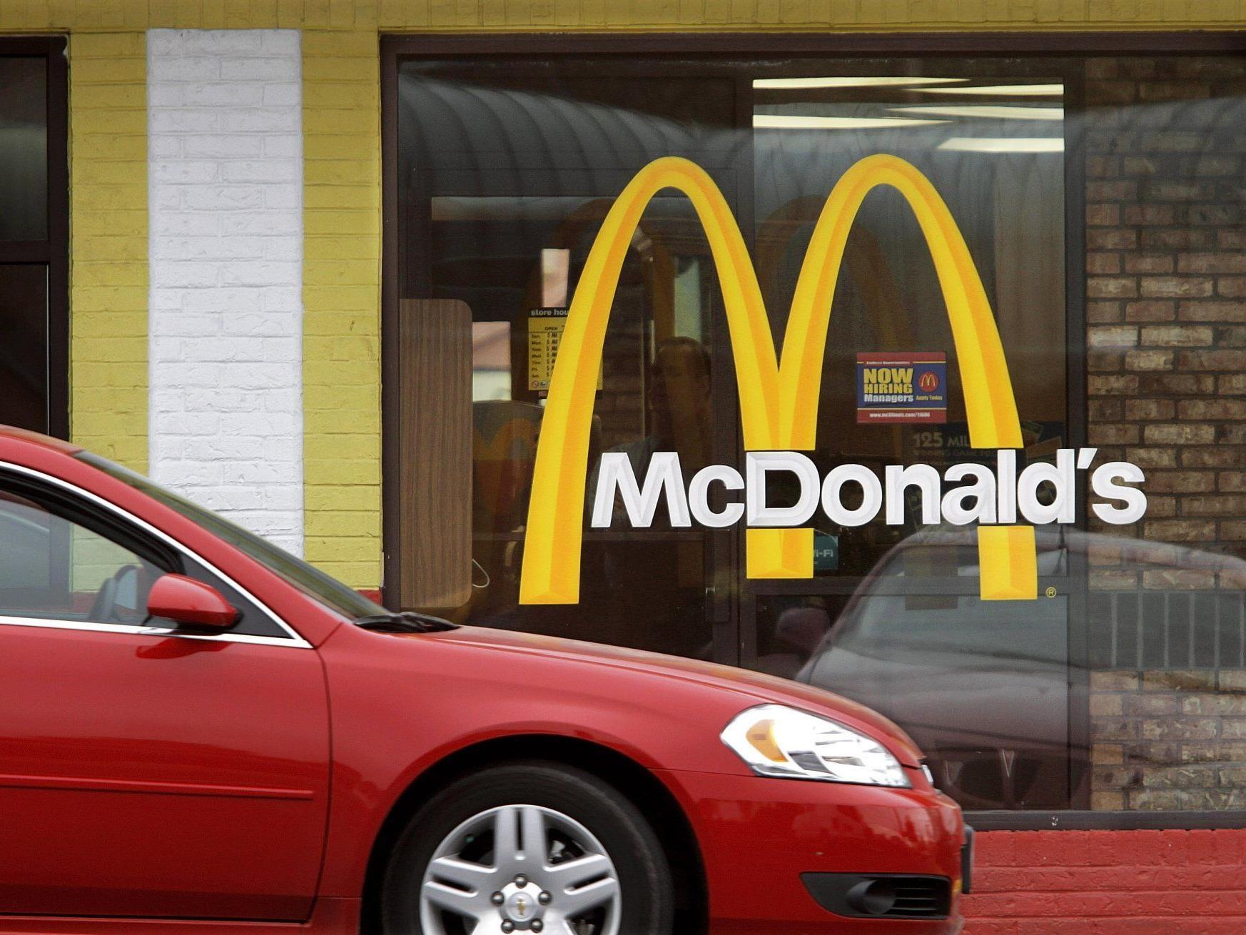 Der Fastfood-Riese McDonald's sieht sich mit Problemen konfrontiert.