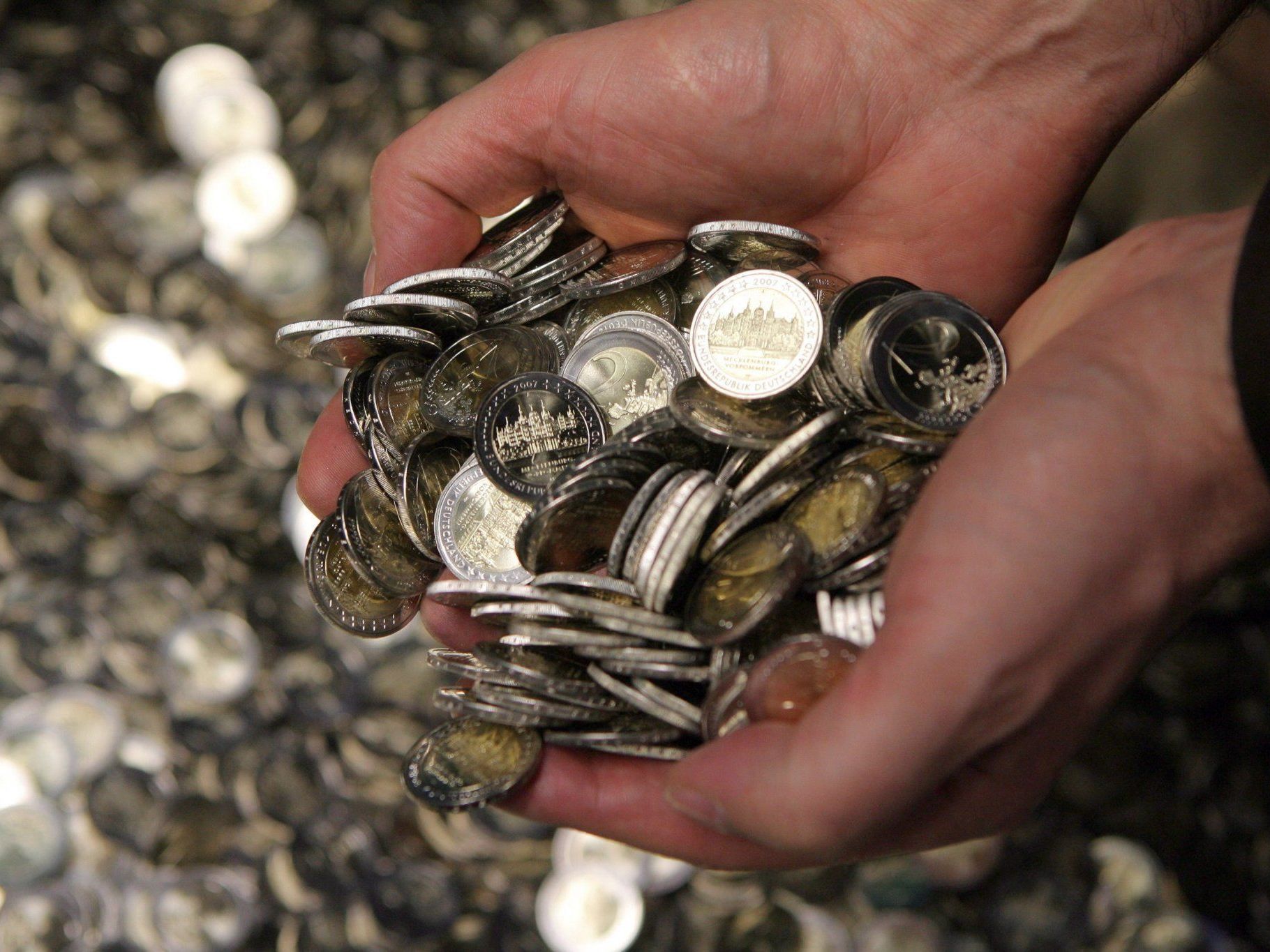 Hat der Euro noch eine Zukunft? Hat der Euro noch eine Zukunft?