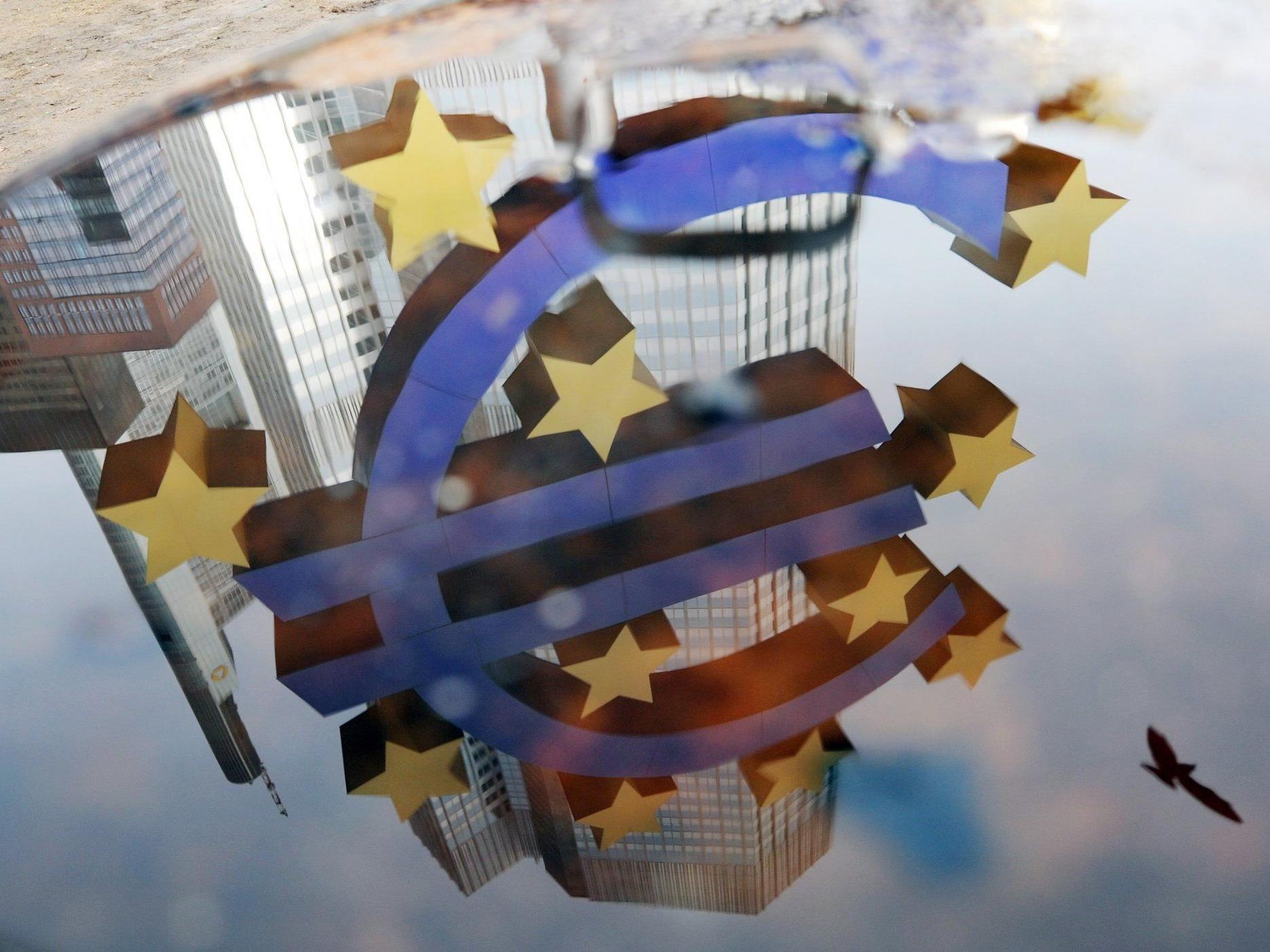 EZB senkt Leitzins auf Rekordtief von 1,0 Prozent