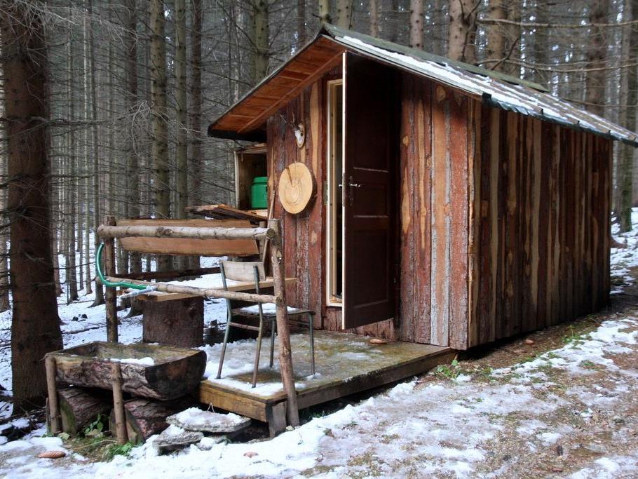 Mysteriös: Zwei tote Jäger wurden in dieser Hütte aufgefunden.