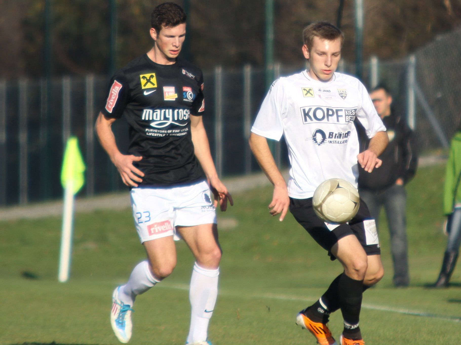 Julian Birgfellner (r.) kehrt zum Stammklub Lauterach zurück. Julian Birgfellner (r.) kehrt zum Stammklub Lauterach zurück.