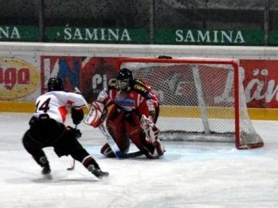 Kehrt mit zwei Toren von der WM zurück nach Feldkirch: Kevin Macierzynski Kehrt mit zwei Toren von der WM zurück nach Feldkirch: Kevin Macierzynski