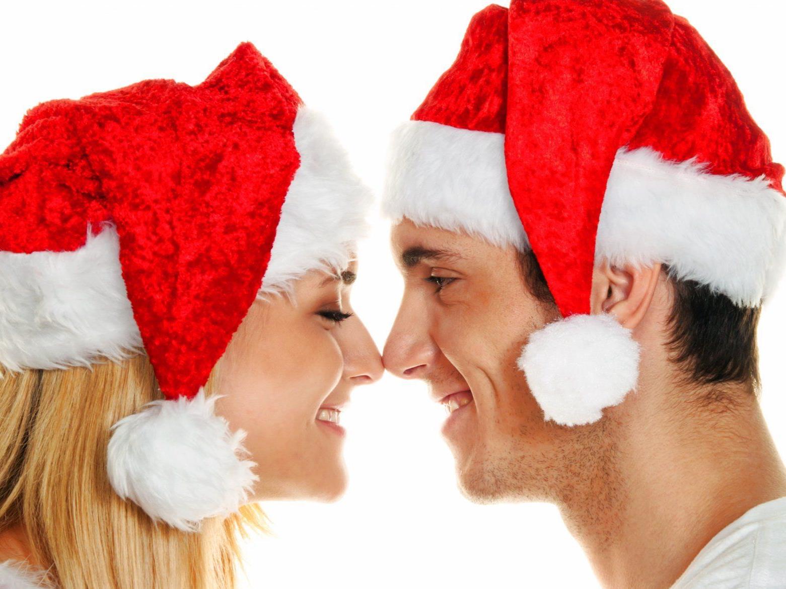 In Österreich sind immerhin 90 Prozent mit ihrer Beziehung glücklich und verbringen sinnliche Weihnachten.