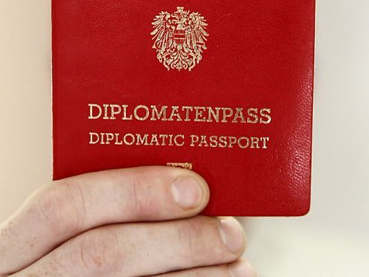 Diplomatenpässe gibt es künftig nicht mehr für Ex-Politiker Diplomatenpässe gibt es künftig nicht mehr für Ex-Politiker