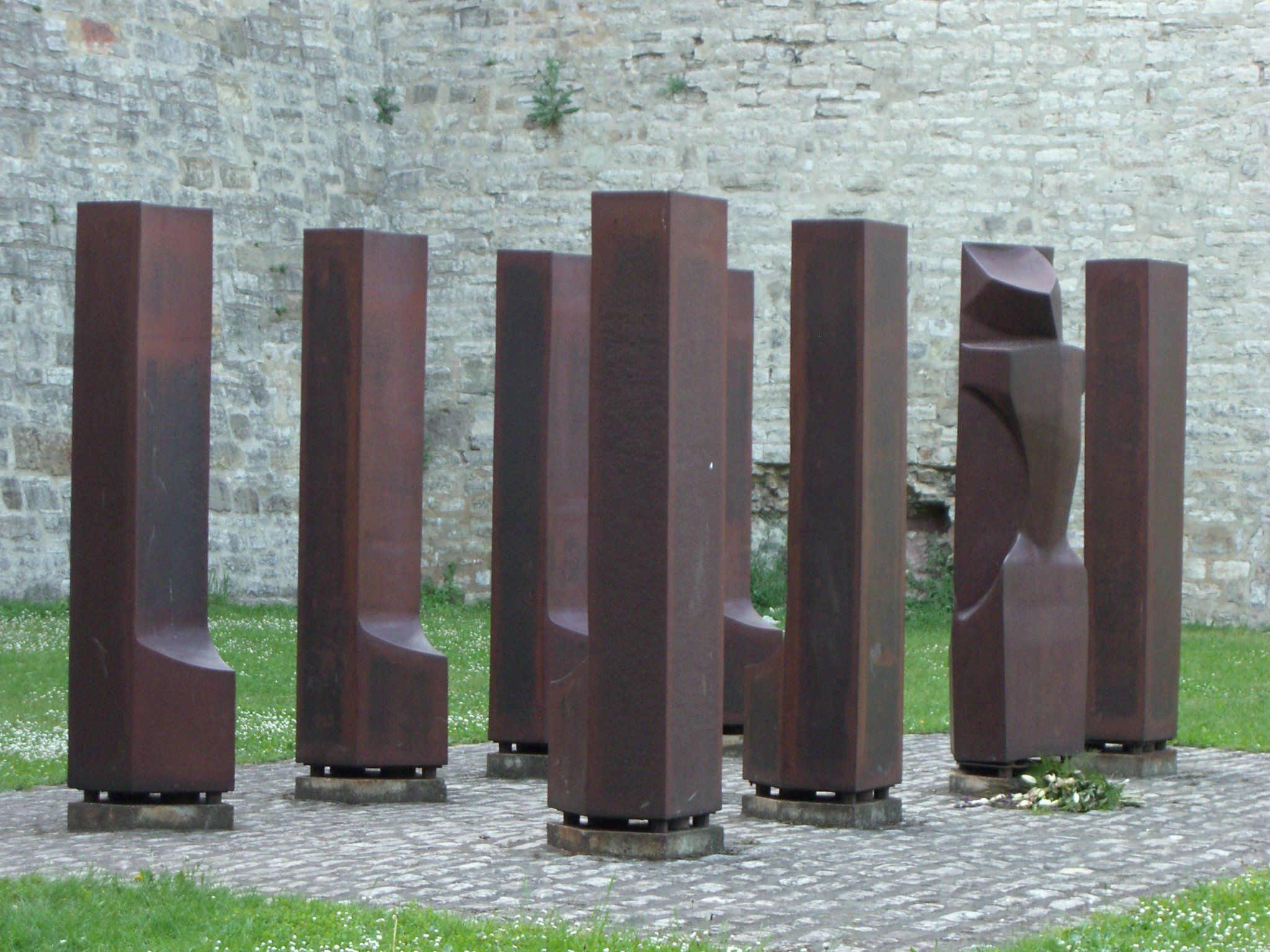 Das Deserteursdenkmal in Erfurt. Wie es in Wien aussehen wird, soll ein Wettbewerb klären. Das Deserteursdenkmal in Erfurt. Wie es in Wien aussehen wird, soll ein Wettbewerb klären.
