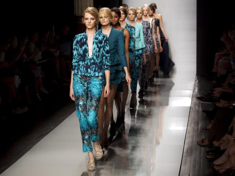 Emanuel Ungaro bei der Paris Fashion Week 2011