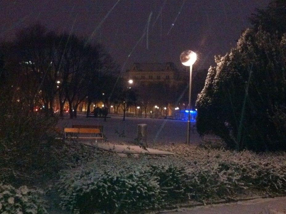 Schneefall: Am Dienstag ließ sich zum ersten Mal der Winter in Wien blicken.